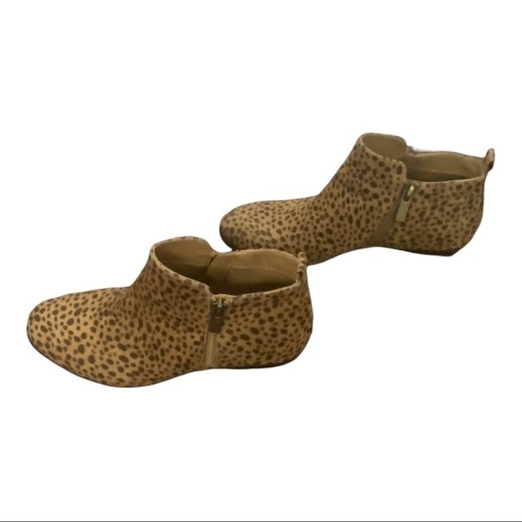 Eva & Zoe Khloe Leopard Booties, Size 6.5 - Picture 7 of 10